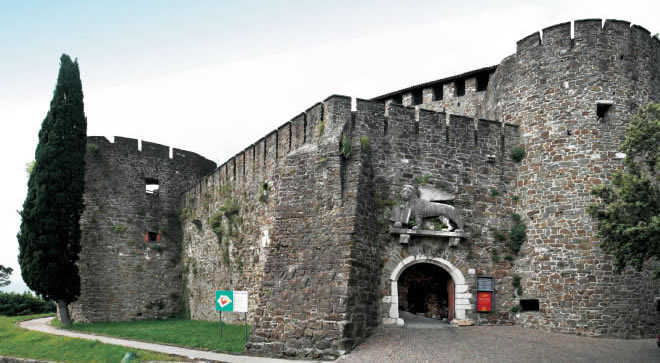 Gorizia, l’entrata del Castello. 